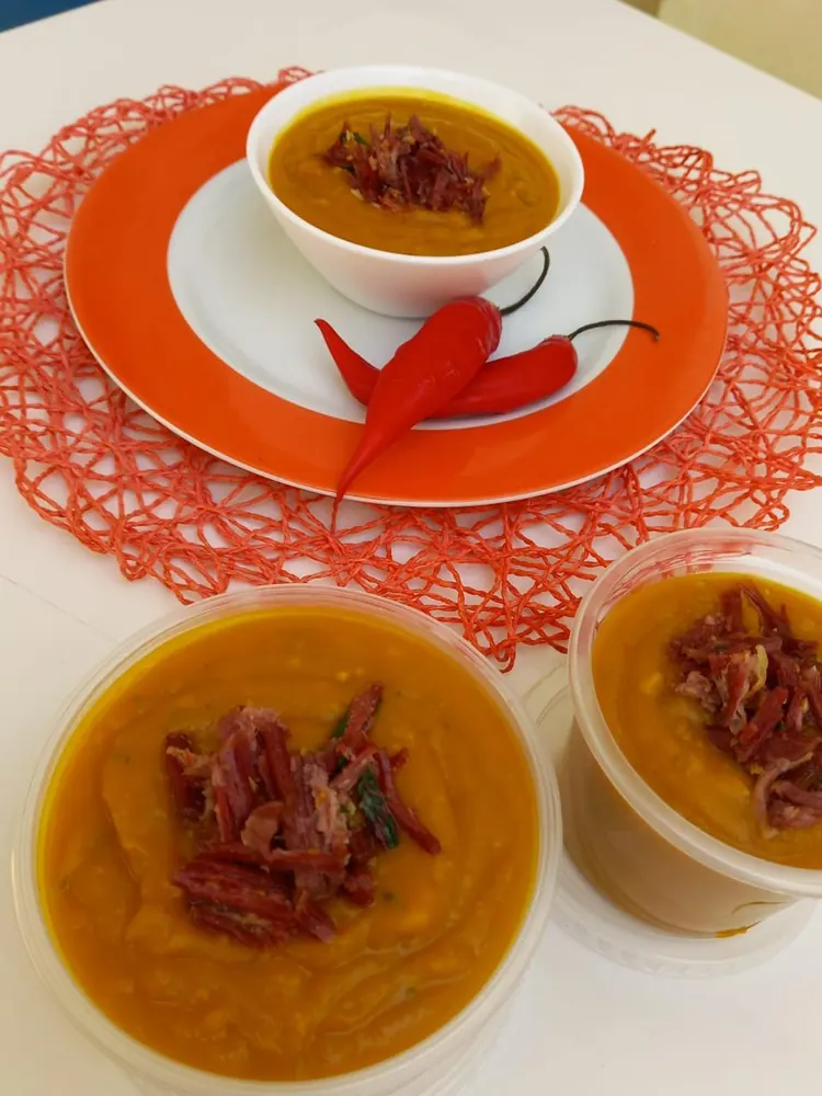 Sopas quentes servidas pela Padella Prime